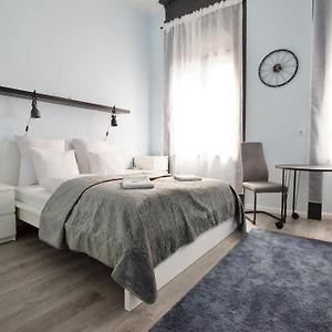 Studio met een King Size Bed